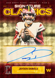 2025 Topps Signature Class Football Hobby, Pack *RELEASES 6/5*