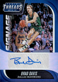2018-19 Brad Davis Panini Threads SIGNAGE AUTO 069/100 AUTOGRAPH #22 Dallas Mavericks