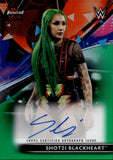 2021 Shotzi Blackheart Topps WWE Finest GREEN REFRACTOR AUTO 82/99 AUTOGRAPH RA-SO NXT