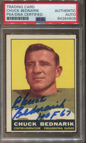 1961 Chuck Bednarik Topps AUTHENTIC AUTO PSA/DNA Philadelphia Eagles #101 4809