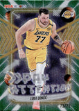 2025-26 Luka Doncic Topps NBA Hoops PAY ATTENTION GREEN PIXEL BURST 73/75 #PA-9 Los Angeles Lakers