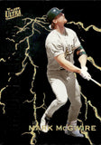1997 Mark McGwire Fleer THUNDER CLAP #3 Oakland A's