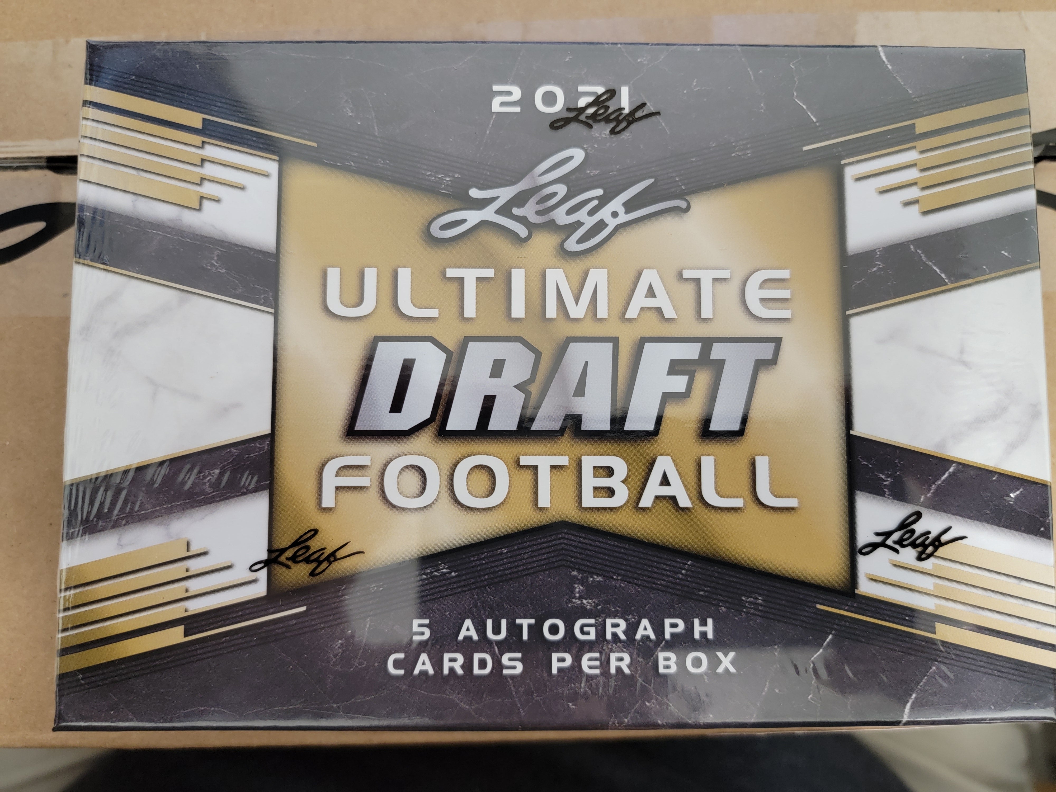 2021 Leaf Ultimate Draft Football Checklist, Set Info, Box Reviews