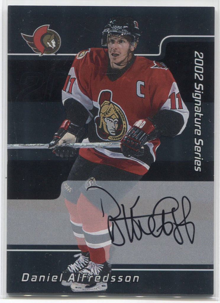 2001-02 Daniel Alfredsson In the Game Be A Player SIGNATURE SERIES AUT